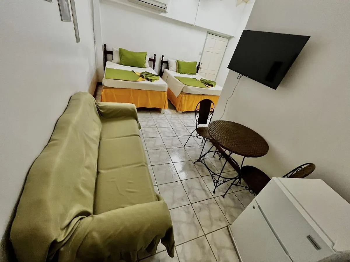 E.W.B. Properties Basseterre 0*,  Saint Kitts ve Nevis