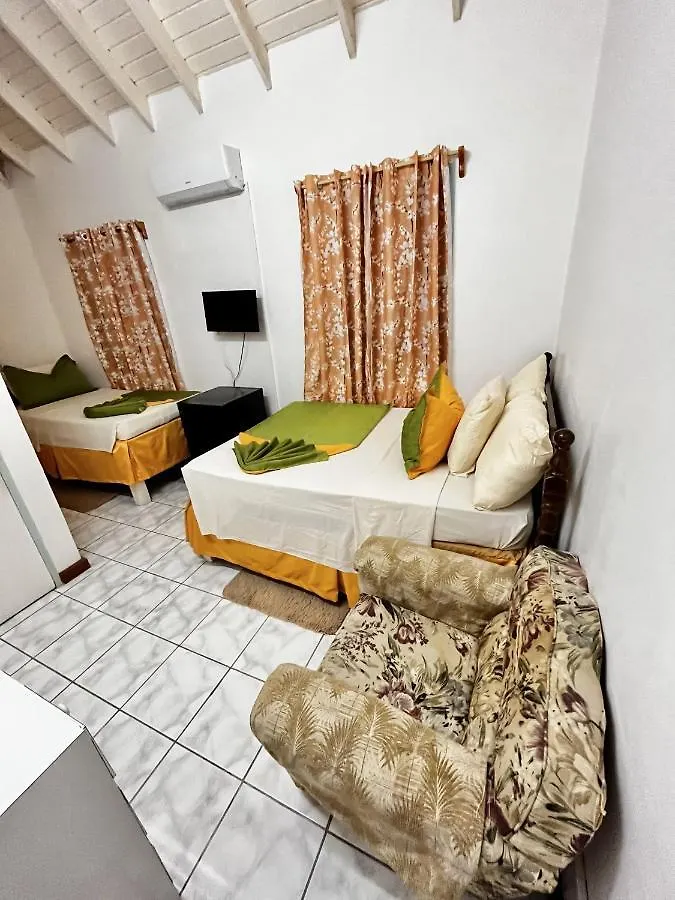 E.W.B. Properties Basseterre 0*,  Saint Kitts ve Nevis