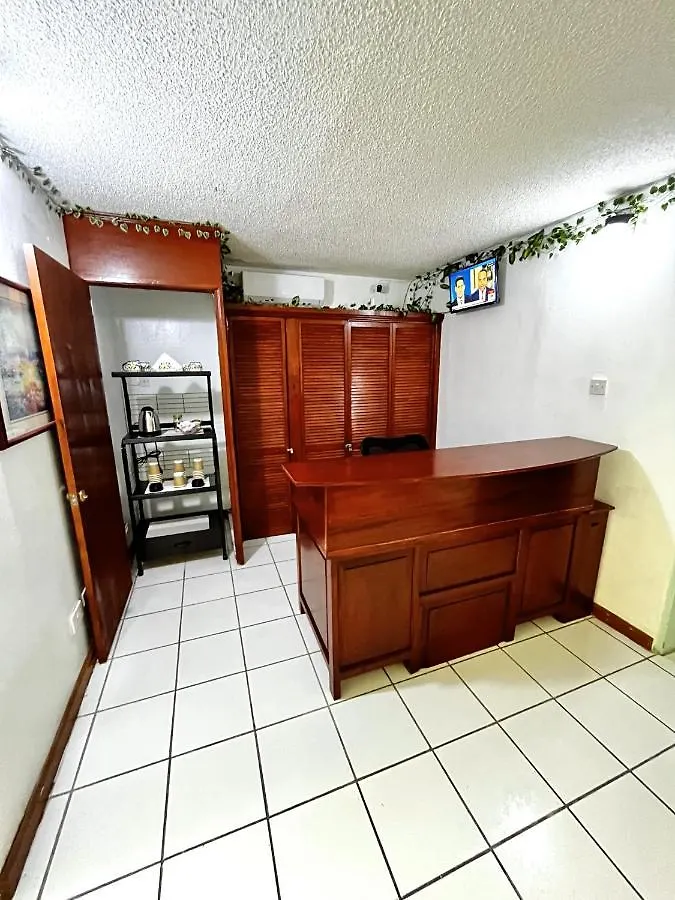 Guest house E.W.B. Properties Basseterre