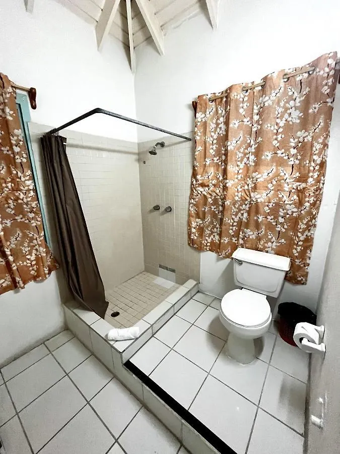 Guest house E.W.B. Properties Basseterre